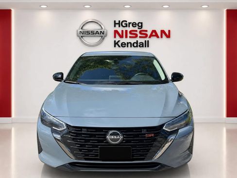Used 2024 Nissan Sentra SR FWD image 6