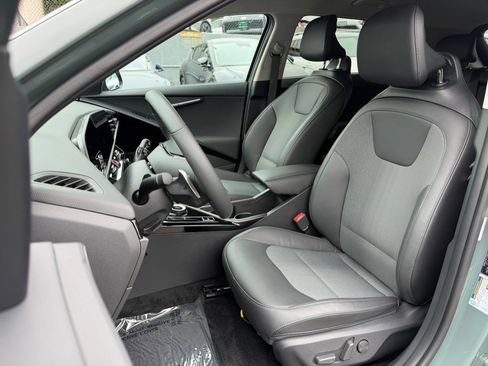 Used 2023 Kia Niro Wind FWD image 18