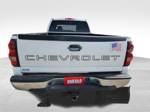 Used 2005 Chevrolet Silverado 2500 4x4 Crew Cab w/ Heavy-Duty Power Package image 6