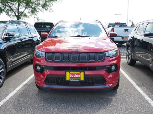 Used 2022 Jeep Compass Limited AWD/4WD image 2