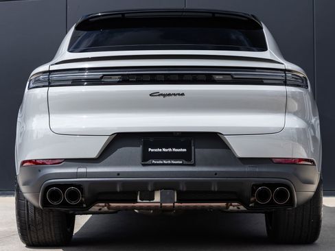 New 2026 Porsche Cayenne Coupe image 10