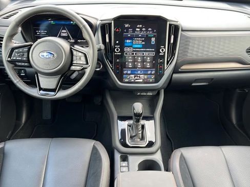 Used 2025 Subaru Forester Touring AWD/4WD image 11