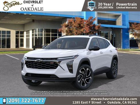 New 2026 Chevrolet Trax RS w/ Sunroof Package FWD image 6