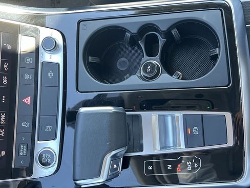 Used 2022 Audi Q7 3.0T Premium Plus image 22