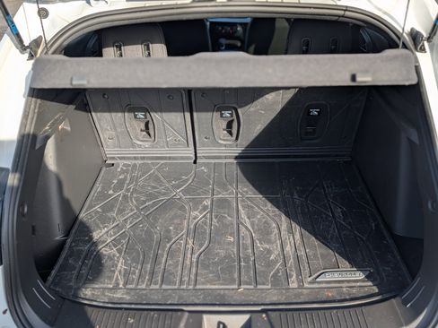 Used 2024 Chevrolet Trax RS w/ Sunroof Package image 34