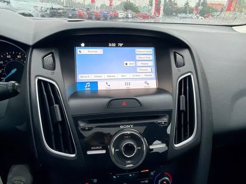 Used 2017 Ford Focus SEL FWD image 15