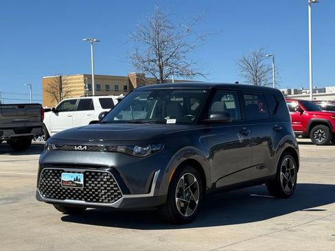 Used 2023 Kia Soul EX image 10