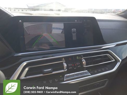 Used 2020 BMW X5 xDrive40i w/ Premium Package image 16