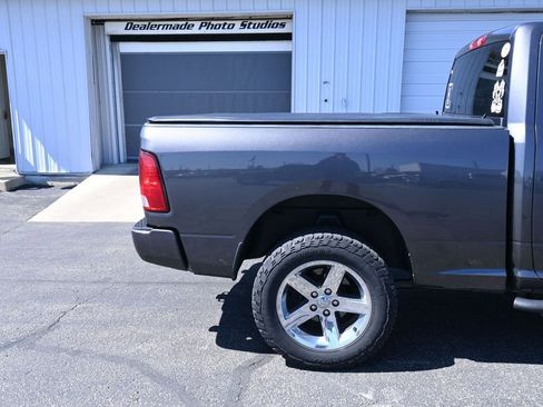 Used 2017 RAM 1500 Express w/ Express Value Package image 22