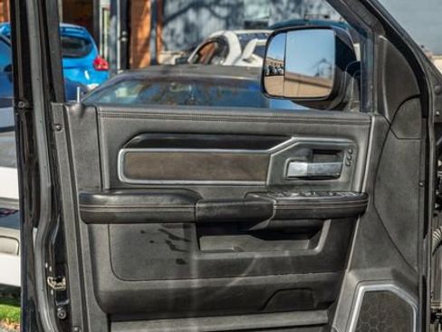 Used 2020 RAM 2500 Laramie w/ Night Edition image 17