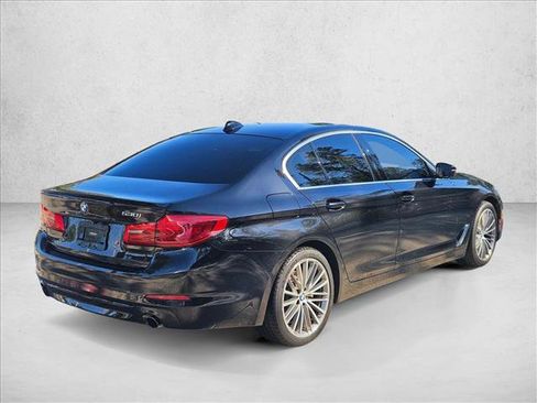 Used 2019 BMW 530i w/ Convenience Package image 5