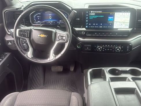 Used 2025 Chevrolet Silverado 2500 LT AWD/4WD image 27