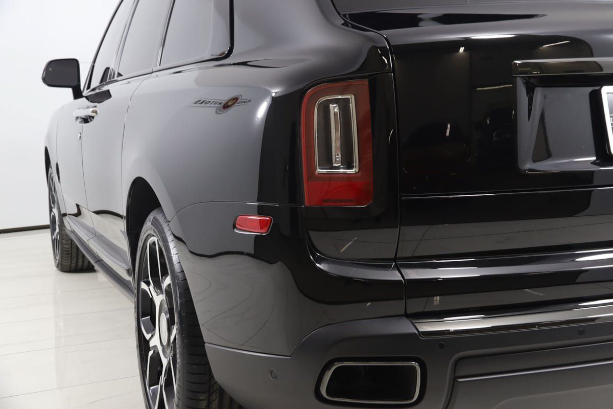 Used 2024 Rolls-Royce Cullinan Black Badge AWD/4WD image 41