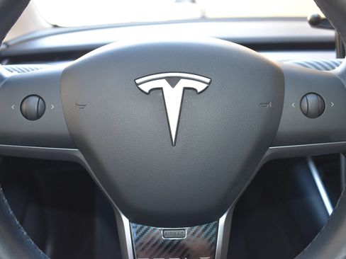 Used 2020 Tesla Model 3 Standard Range Plus RWD image 10