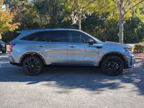 Used 2023 Kia Sorento SX image 4