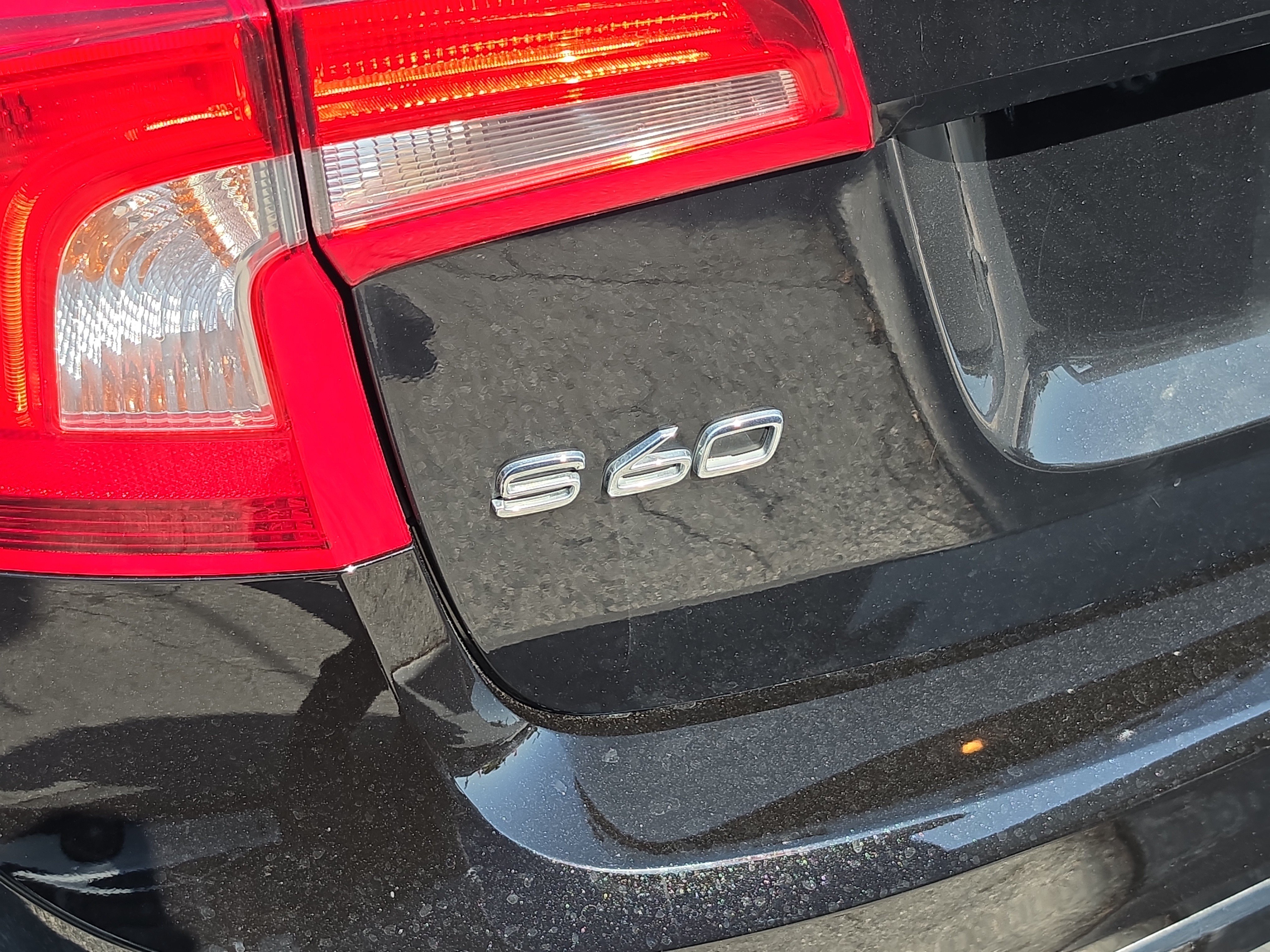 Used 2018 Volvo S60 T5 Inscription FWD image 5