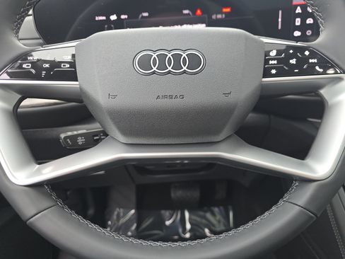 New 2025 Audi Q5 Premium Plus image 22