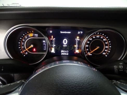 Certified 2022 Jeep Wrangler Unlimited Sahara w/ Safety Group image 15