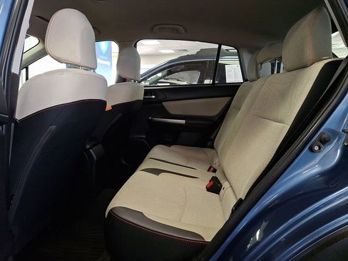 Used 2017 Subaru Crosstrek 2.0i Premium image 12