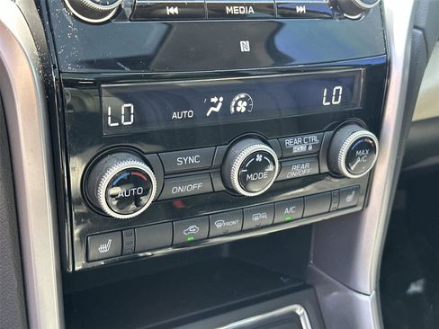 Used 2020 Subaru Ascent Limited w/ Technology Package AWD/4WD image 37