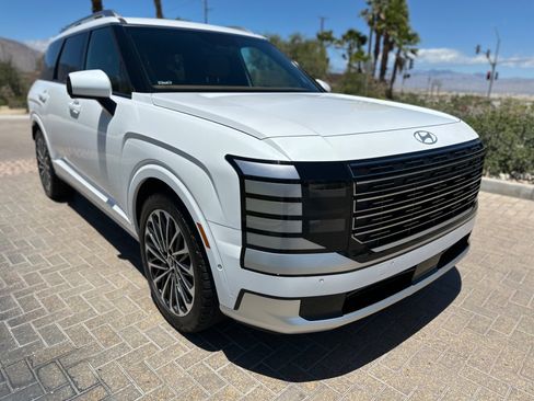 Used 2026 Hyundai Palisade Calligraphy AWD/4WD image 12