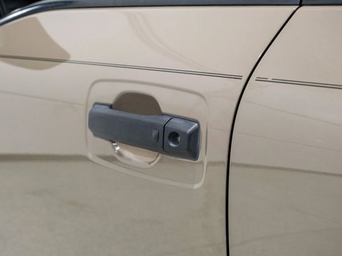 Used 2021 Nissan Titan PRO-4X w/ Off Road Protection Package image 39