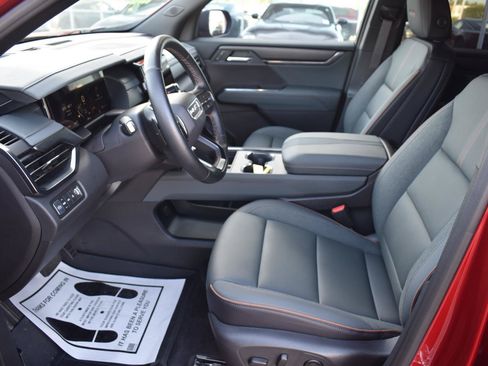 Used 2026 GMC Acadia AT4 w/ Luxury Package AWD/4WD image 24