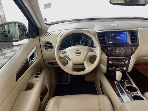 Used 2015 Nissan Pathfinder SL w/ SL Tech Package FWD image 23