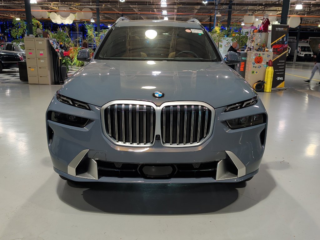 Certified 2026 BMW X7 xDrive40i AWD/4WD image 5