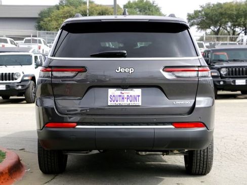 New 2025 Jeep Grand Cherokee L Laredo image 6