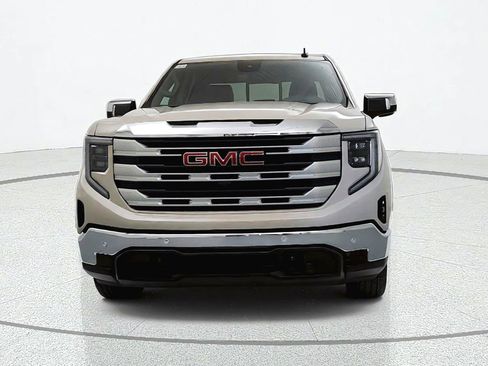 Used 2026 GMC Sierra 1500 SLE w/ Preferred Package AWD/4WD image 2