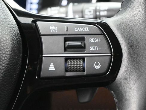Used 2024 Honda Pilot Elite image 9