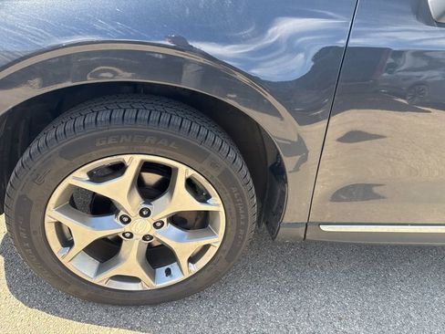 Used 2016 Subaru Forester 2.5i Touring w/ Eyesight & Navigation System image 28