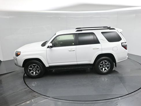 Used 2024 Toyota 4Runner TRD Off-Road image 42