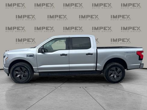 Used 2024 Ford F150 Lightning XLT AWD/4WD image 2