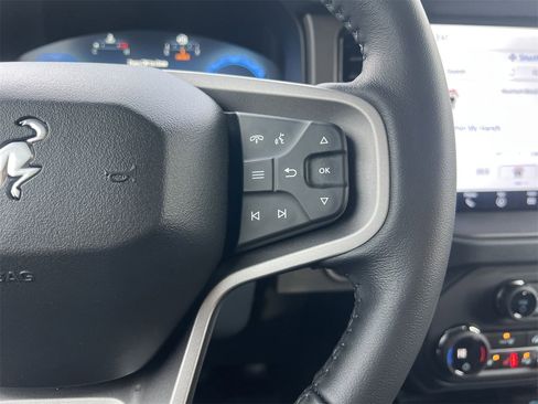 New 2025 Ford Bronco Badlands image 10