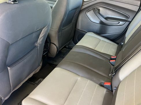 Used 2015 Ford C-MAX SE FWD image 4