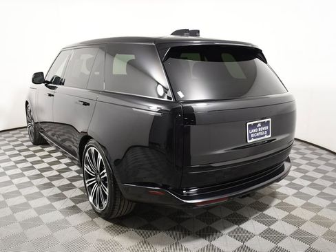 Used 2025 Land Rover Range Rover Long Wheelbase Autobiography AWD/4WD image 4
