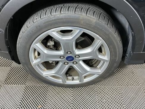Used 2018 Ford Escape Titanium AWD/4WD image 9