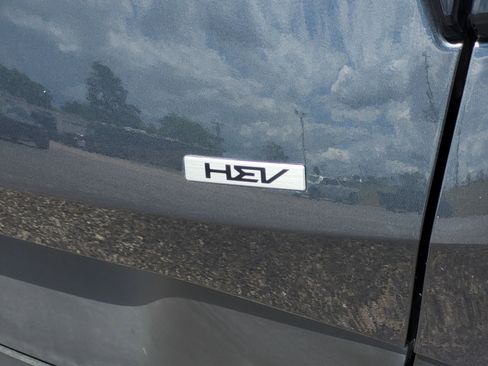 Used 2023 Kia Sportage EX image 8