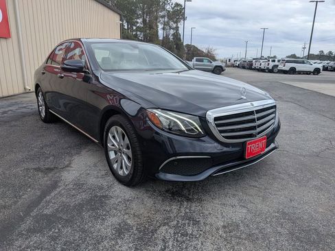 Used 2020 Mercedes-Benz E 350 4MATIC Sedan image 7