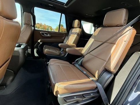 Used 2023 Chevrolet Tahoe High Country image 21