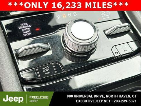 Certified 2022 Jeep Grand Cherokee Overland image 19