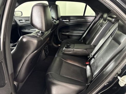 Used 2023 Chrysler 300 S w/ Comfort Group RWD image 24