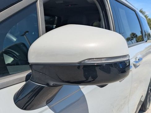 Certified 2024 Kia Carnival SX Prestige FWD image 12
