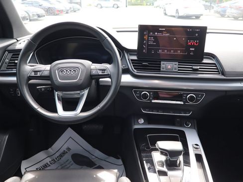 Used 2024 Audi Q5 2.0T Premium w/ Summer of Audi Package AWD/4WD image 17