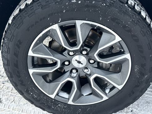 Used 2022 Chevrolet Silverado 1500 RST image 11