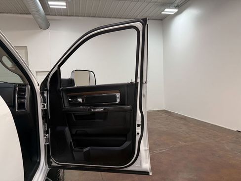 Used 2014 RAM 2500 Laramie w/ Convenience Group AWD/4WD image 64
