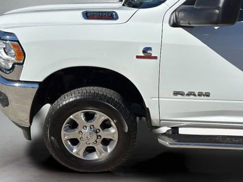 Used 2024 RAM 2500 Big Horn image 33