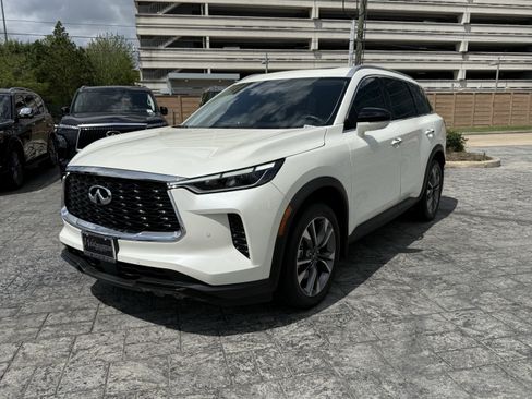 Certified 2023 INFINITI QX60 Luxe w/ Cargo Package image 3